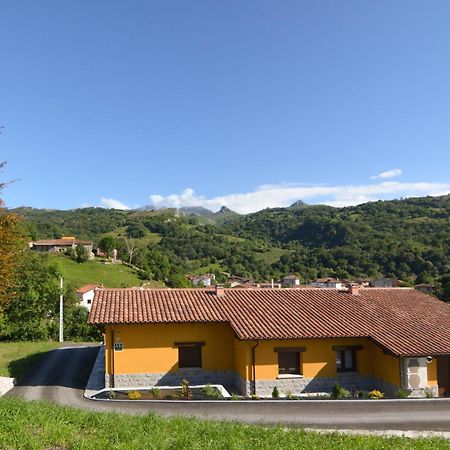 Apartamentos Fuente La Pipa Avín Exteriér fotografie